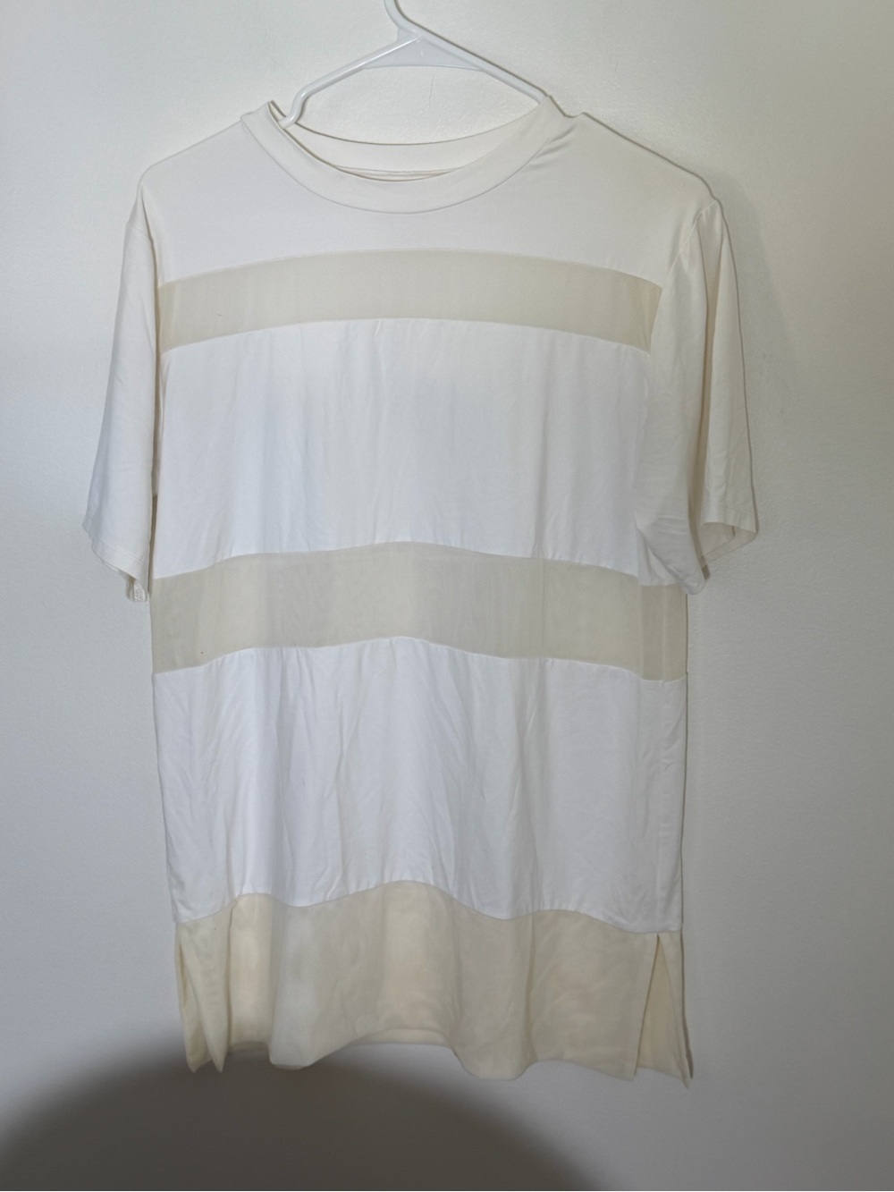Varley Cream and White Short Sleeve Panel Tee